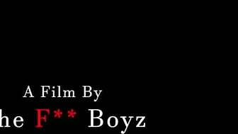 Толстая индийская женщина делает минет и в пилотку дает