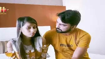 Милая индийская девушка согласилась сексом заняться